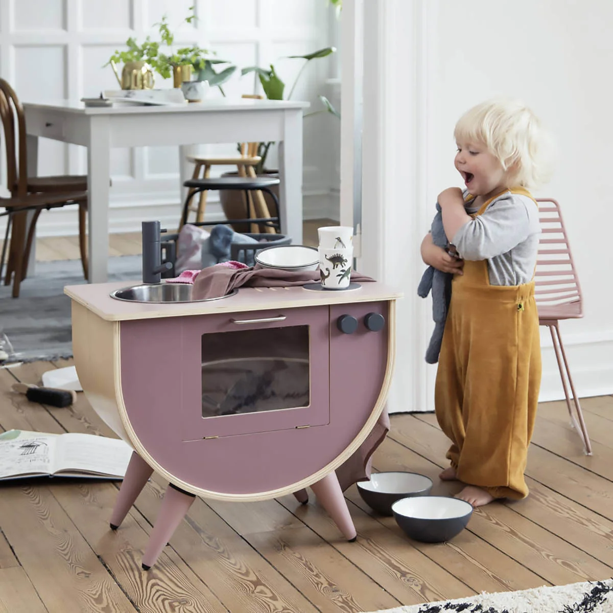 Best Play Kitchen Accessories To Inspire Play Time! - Mom-Thoughts