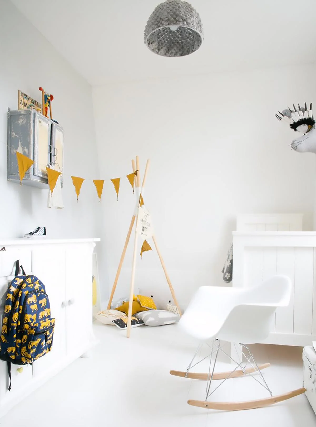 teepee corner boy room