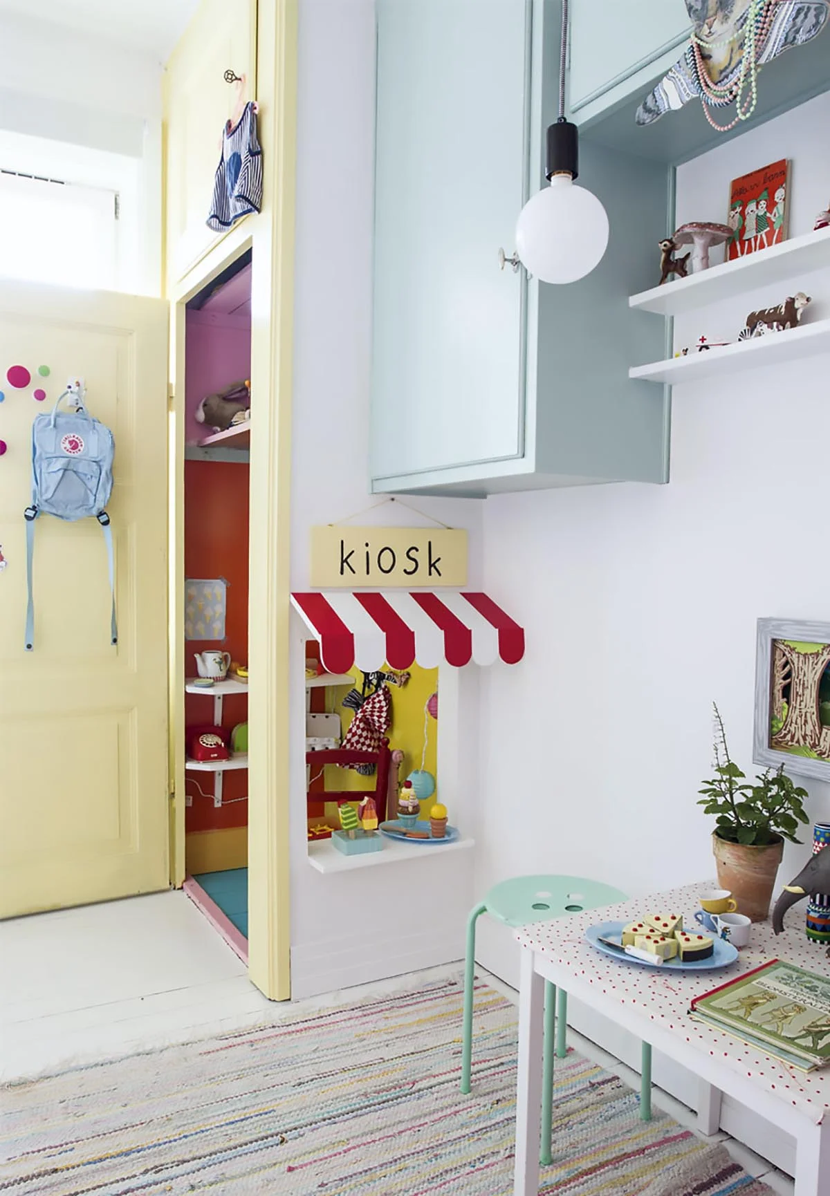 playroom kiosk