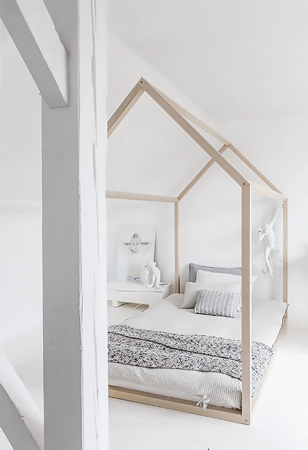 childrens 4 poster bed