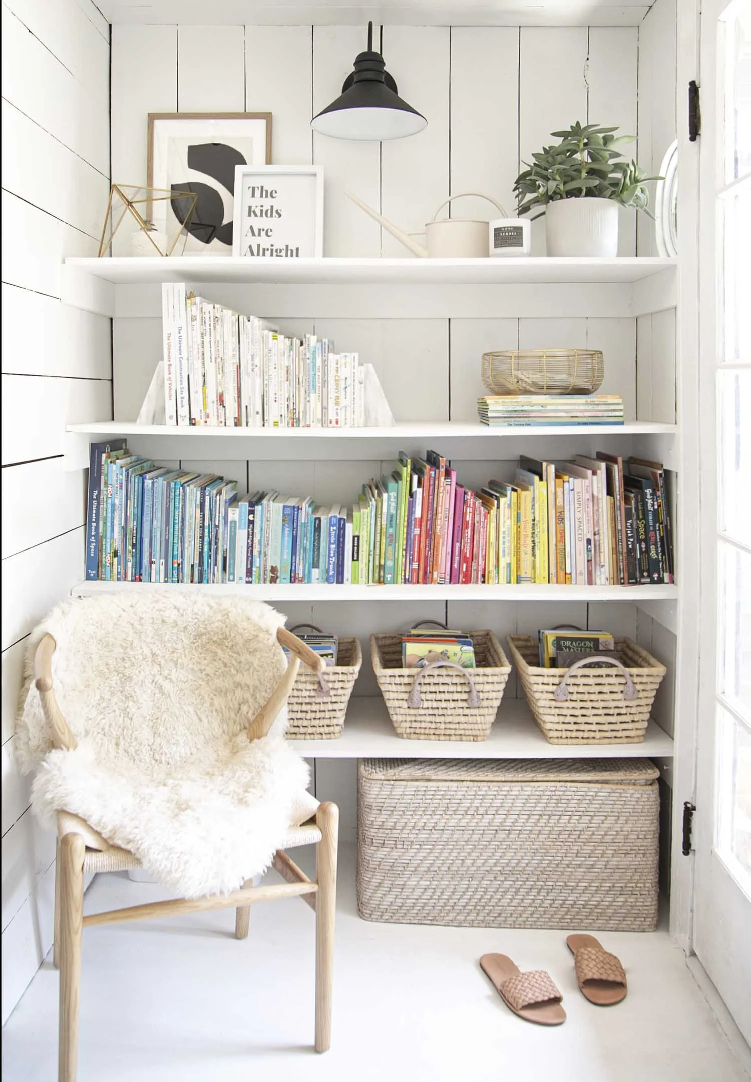 kid friendly bookshelves