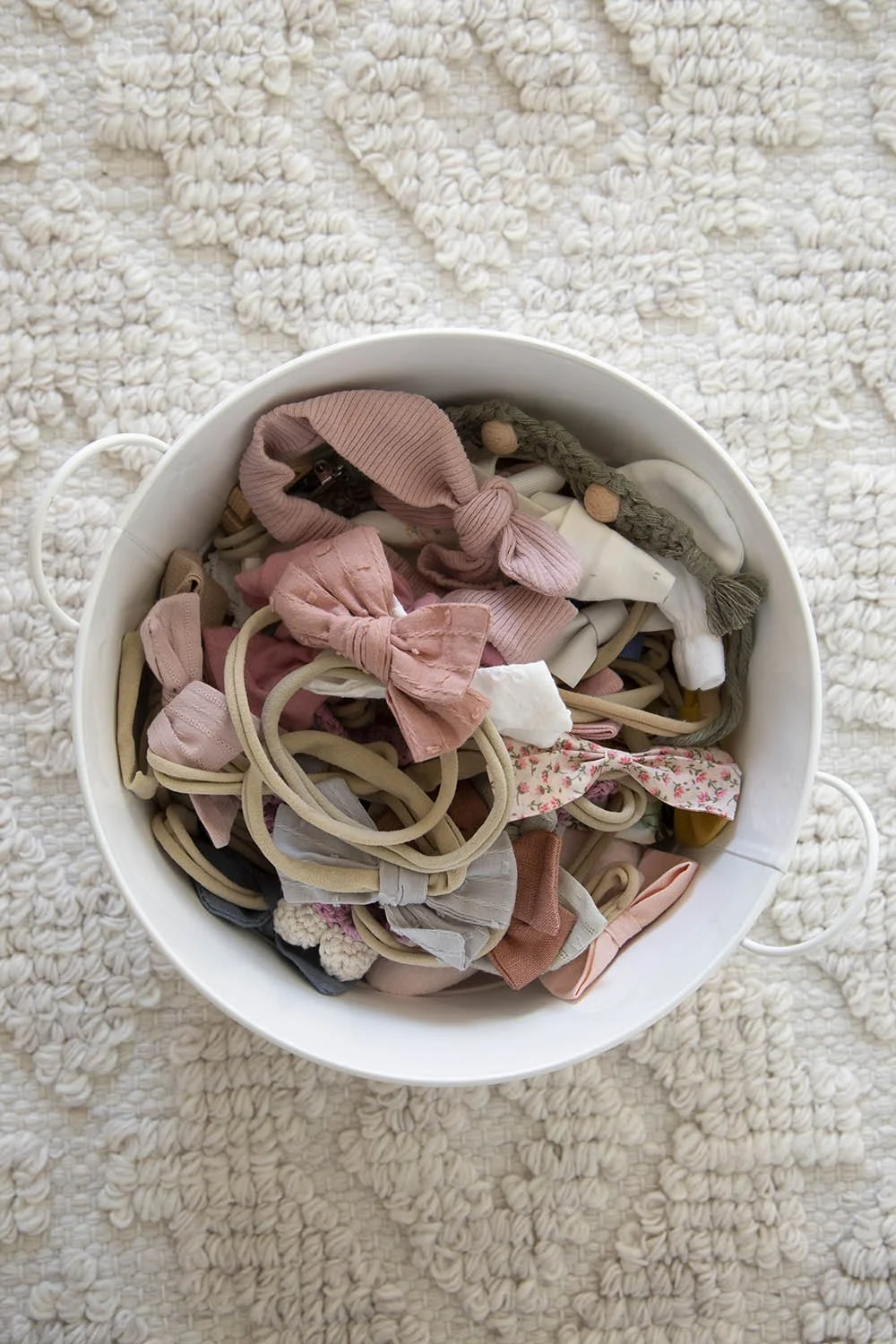 ISABELLA'S PINK, GREEN AND GOLD NURSERY REVEAL! — WINTER DAISY ...
