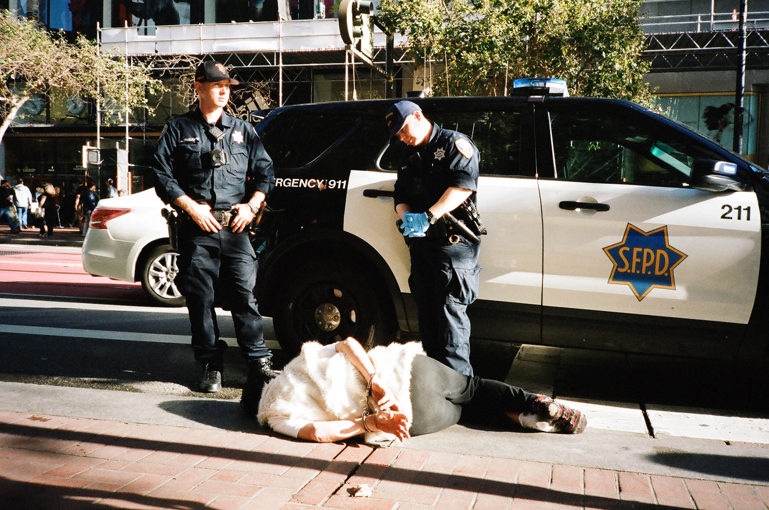 cops_02.jpg