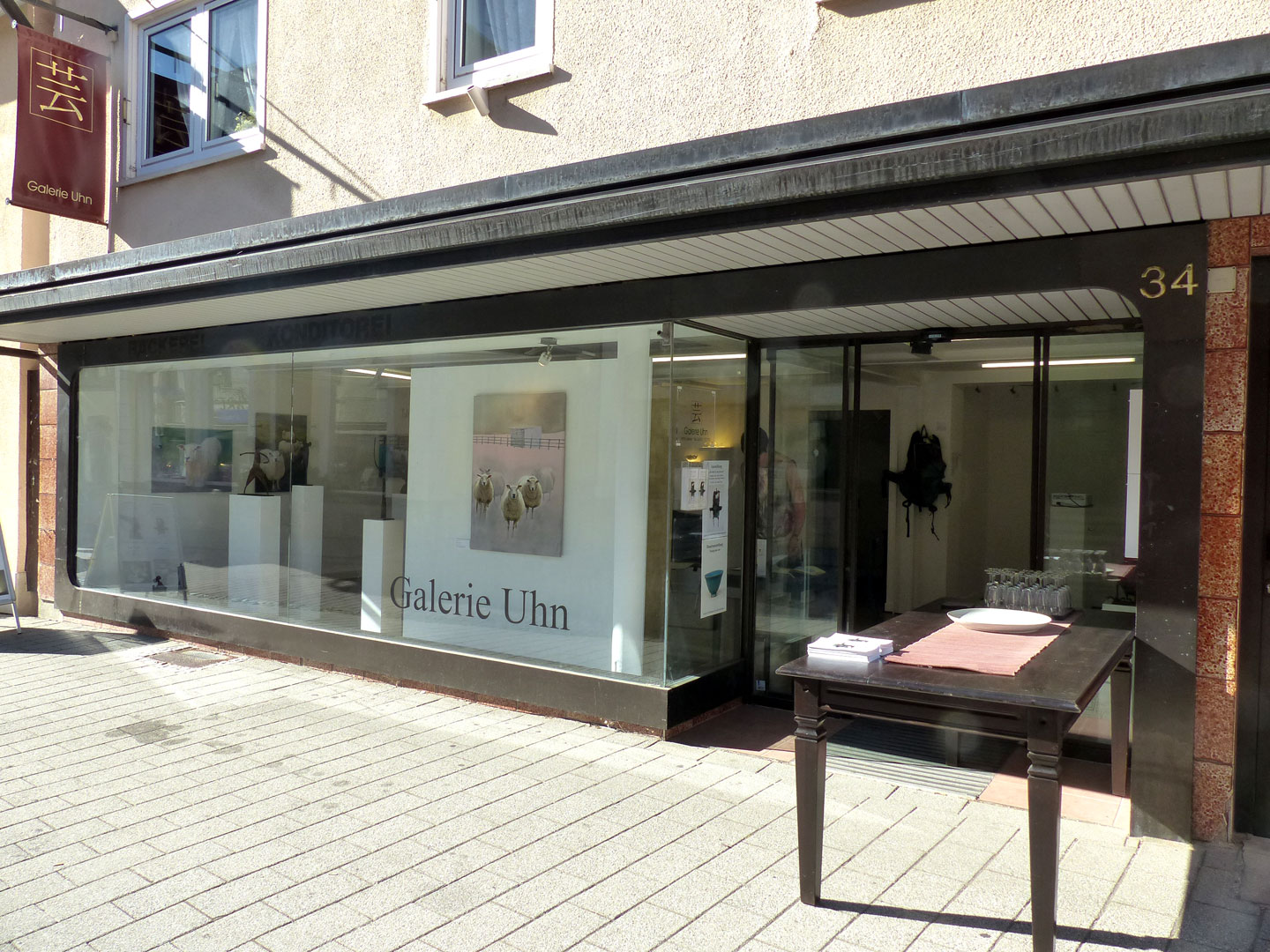 TAINP-Galerie-Uhn-0.jpg