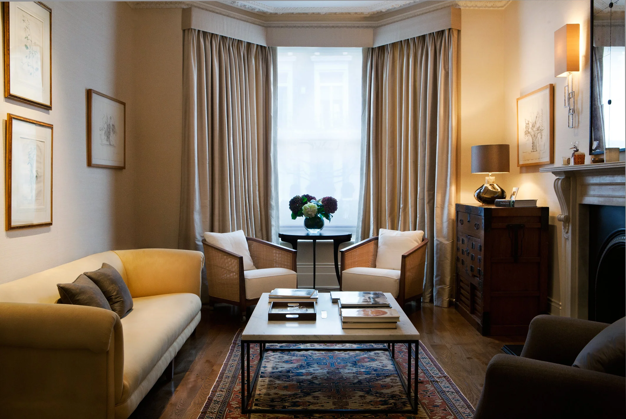 Drawing room in shades of champagne & putty