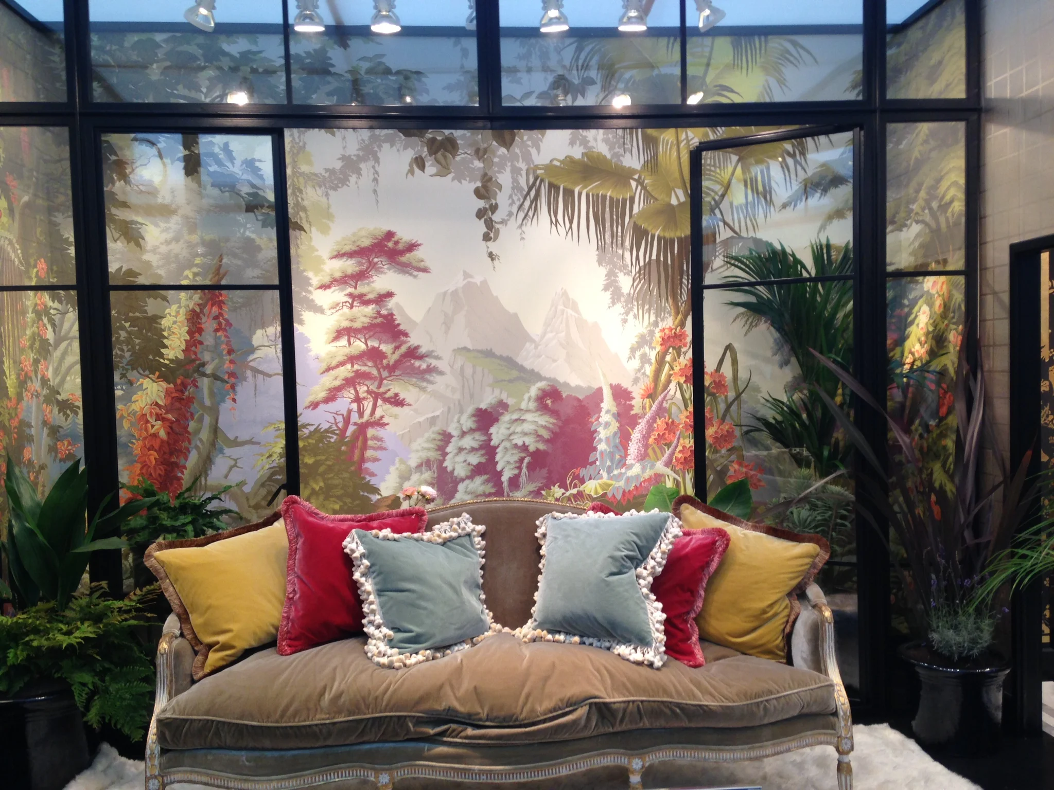 De Gournay's lovely set piece