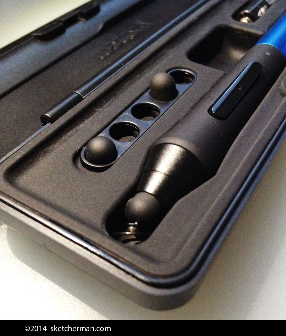 When done correctly, your stylus will fit perfectly in its case, even with your new nib.
