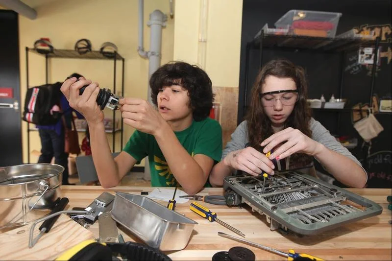 Tinkering School&nbsp; 