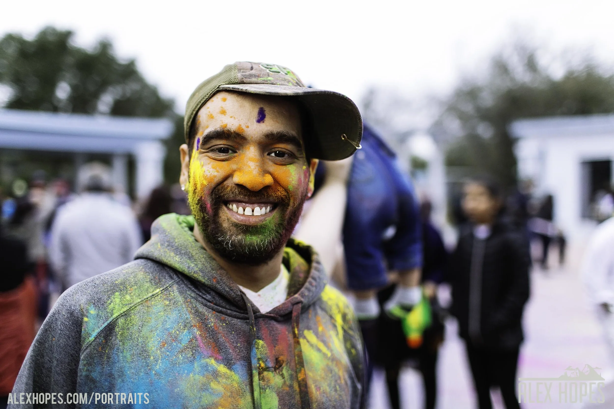 holi.jpg