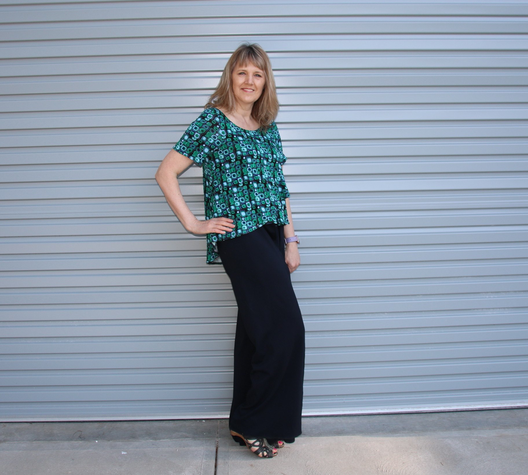 Flyaway Top and Wrap Pants Sewing Pattern Top side view