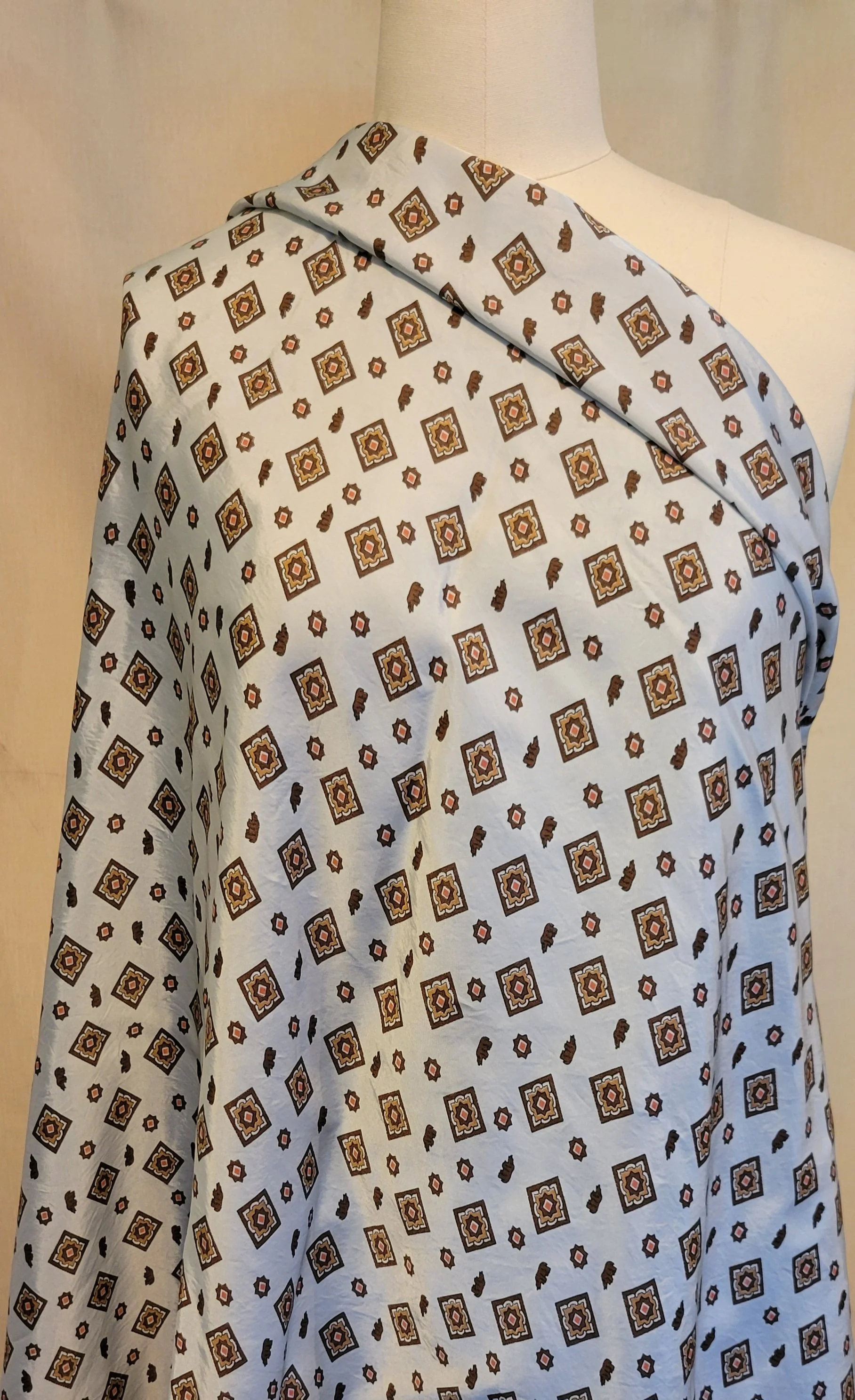 Fab Stash - Diamond Bear