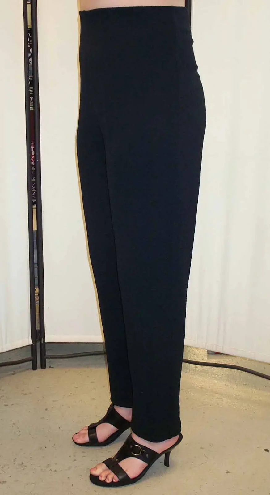 straight+leg+pants+621+black+side.webp