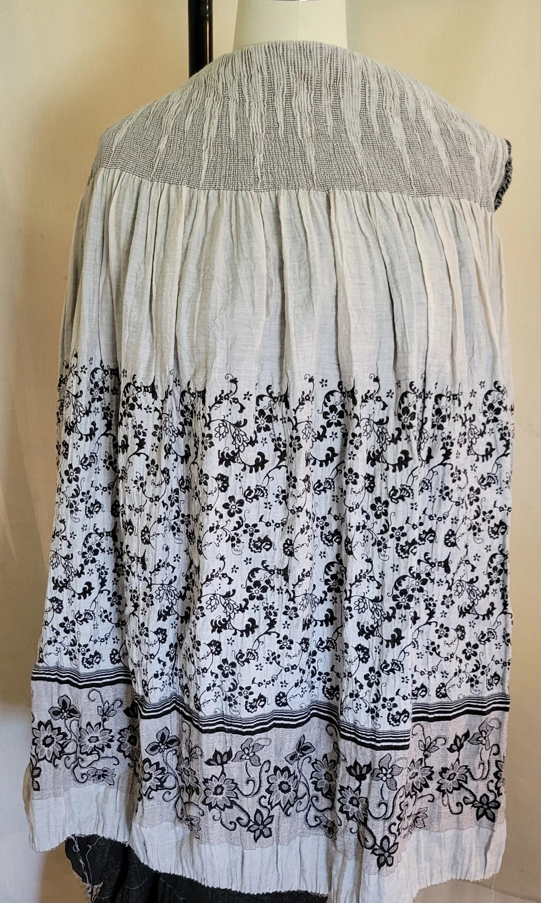 Fab Stash - Peasant Print