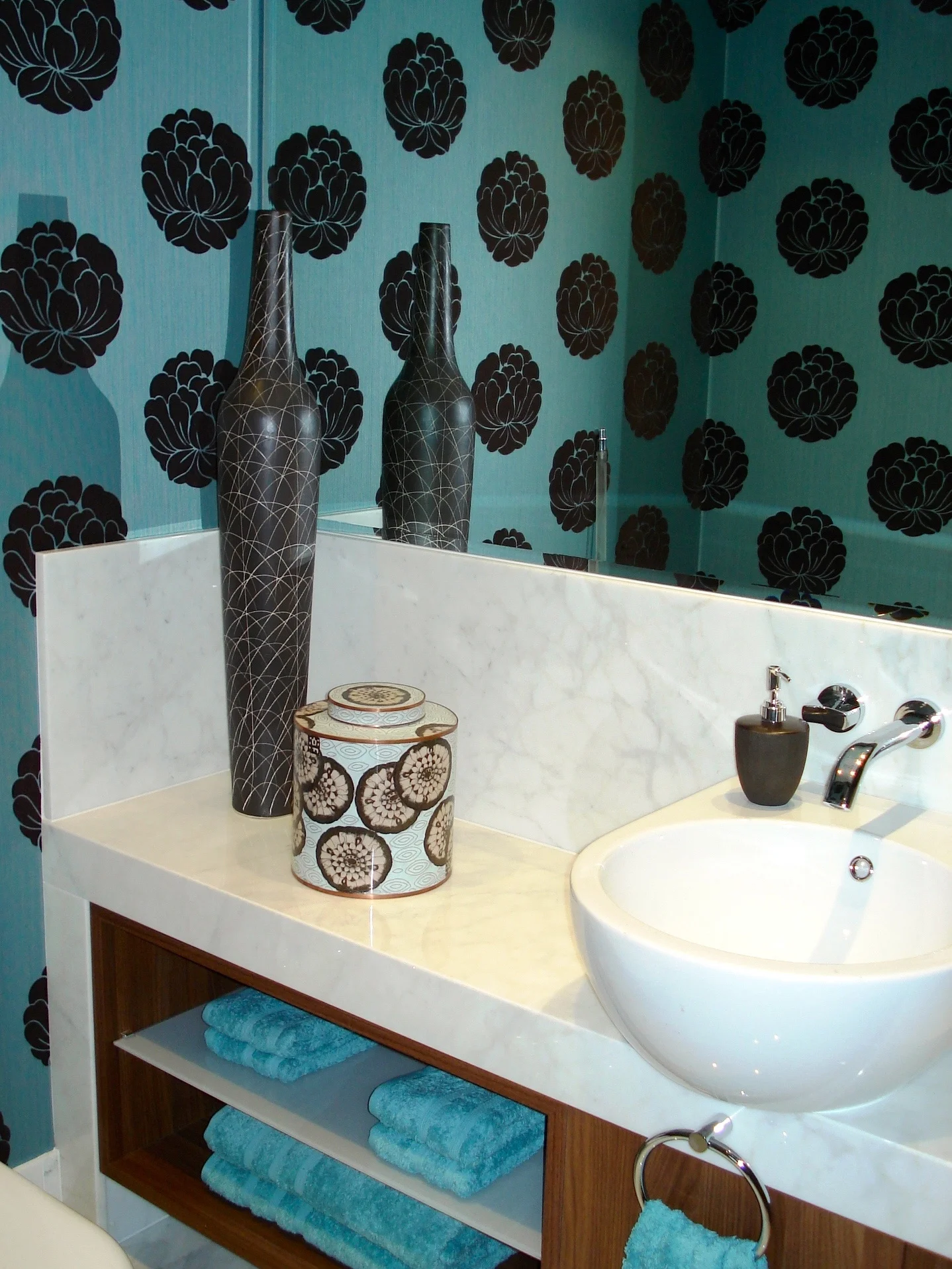 Powder-room.jpg