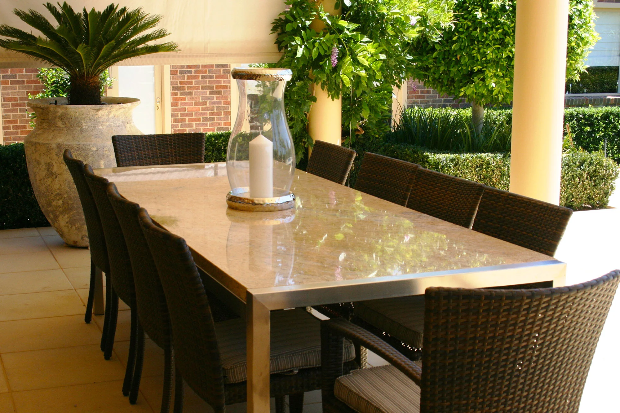Outdoor-Dining-B.jpg