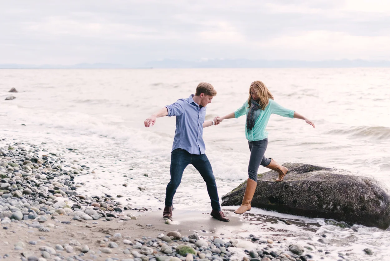 Spring Flowers Engagement: Anna + Tad
