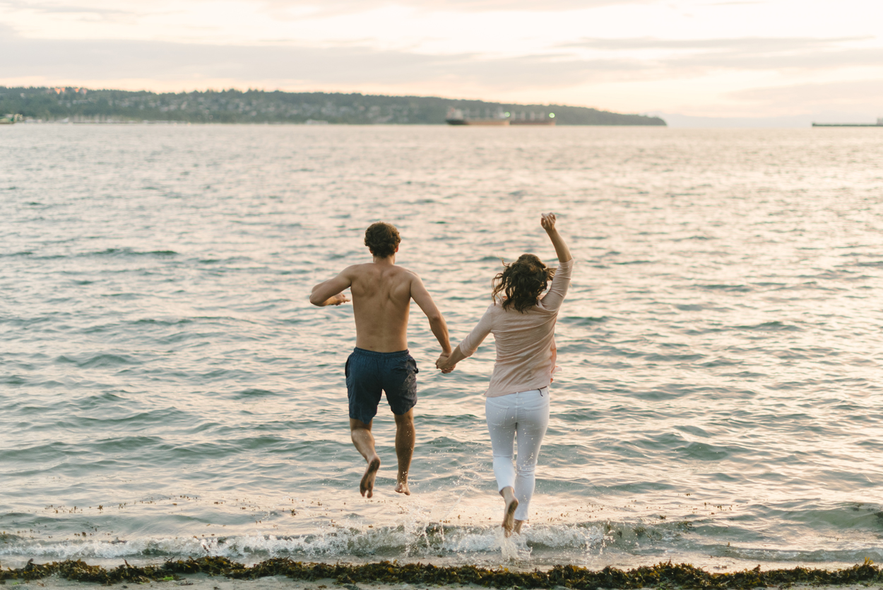 english-bay-engagement-3.jpg