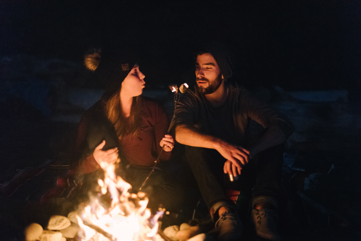 wreck-beach-engagement-photos-31.jpg