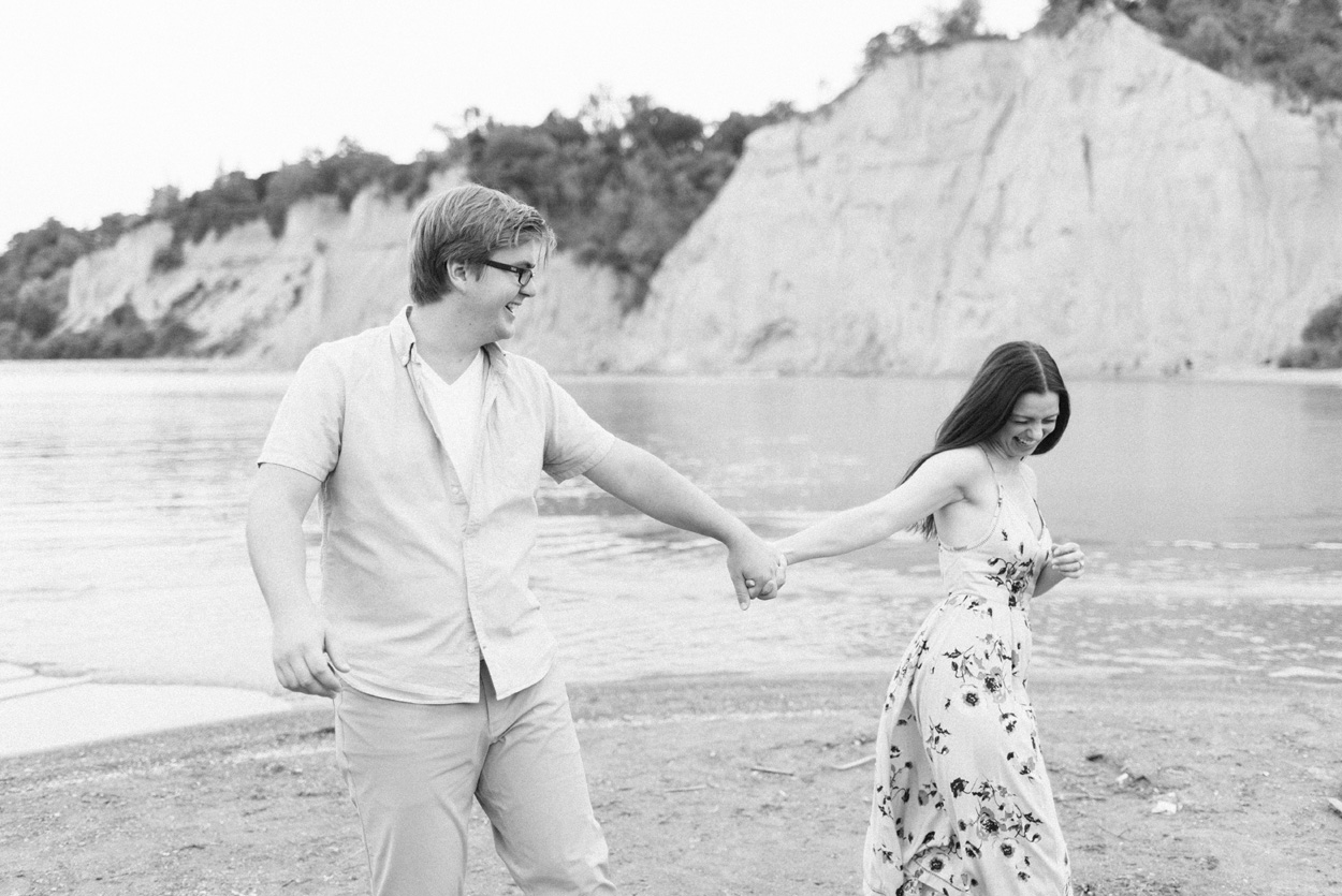 scarborough-bluffs-engagement-toronto-02.jpg