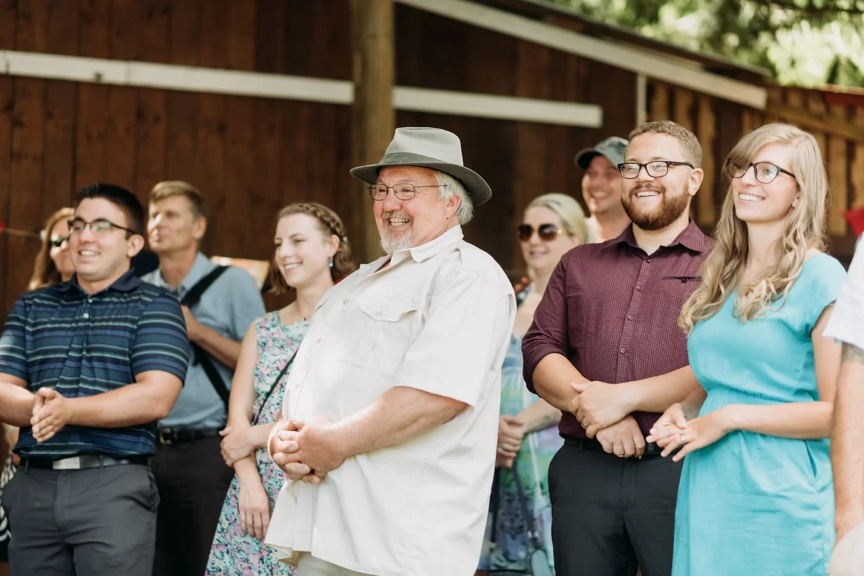 backyard-wedding-vancouver-08.jpg