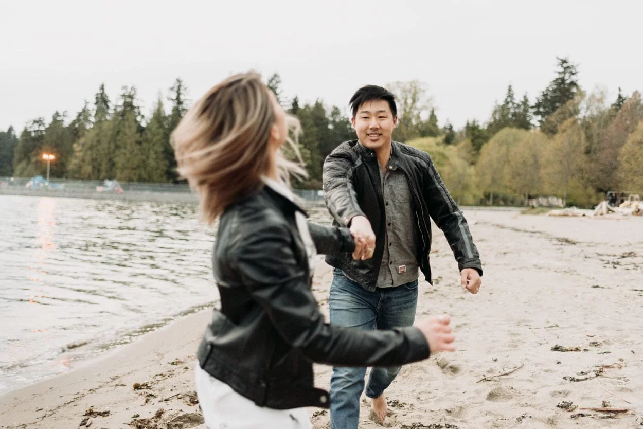 Stanley-park-engagement.jpg