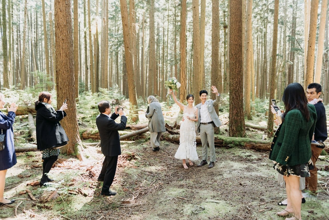 pacific-spirit-park-microwedding-08.jpg