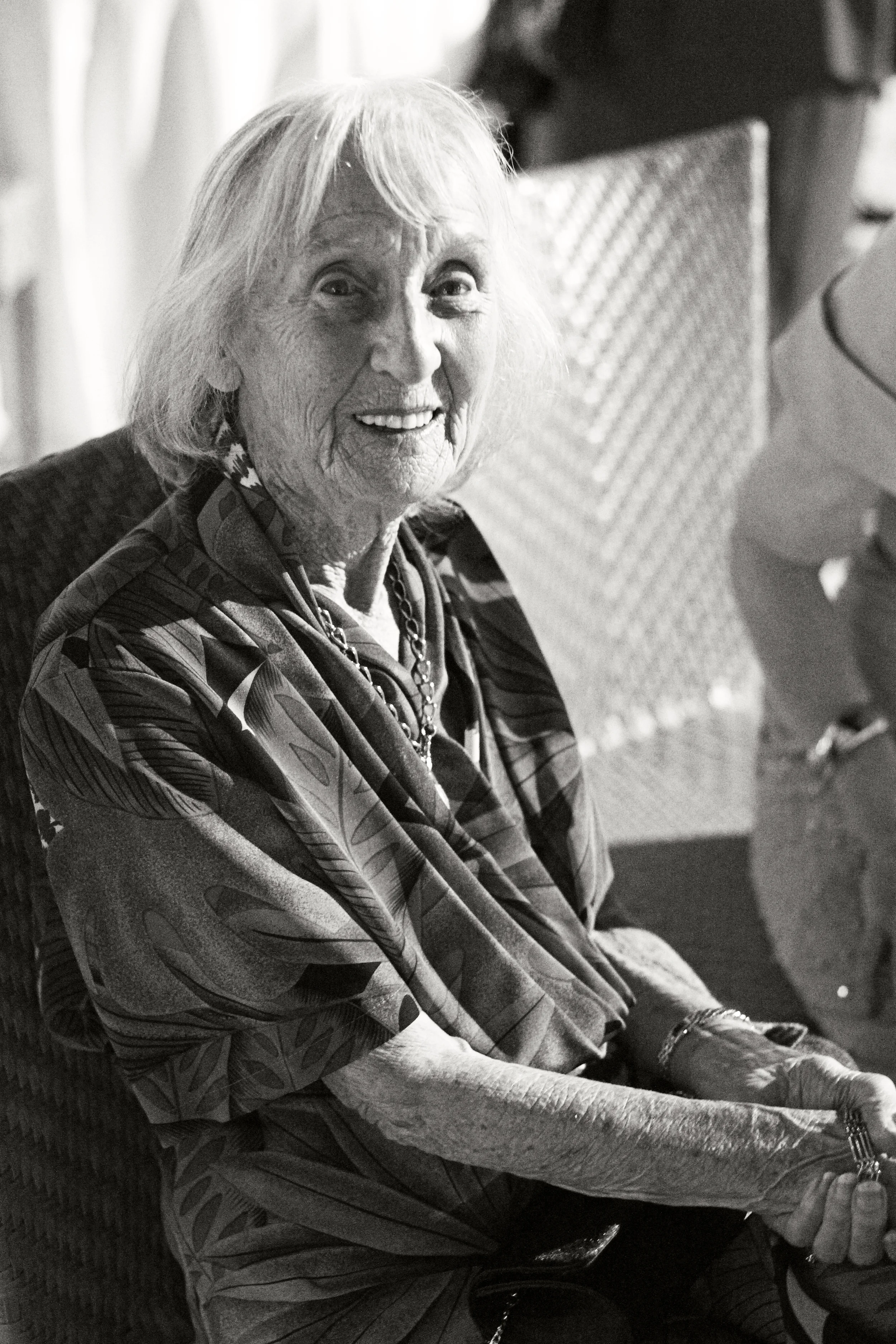 AB5X1565-B&W.jpg