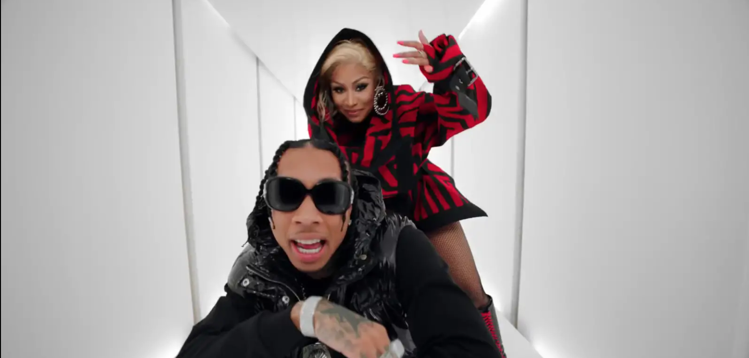 TYGA FT. NICKI MINAJ - DIP