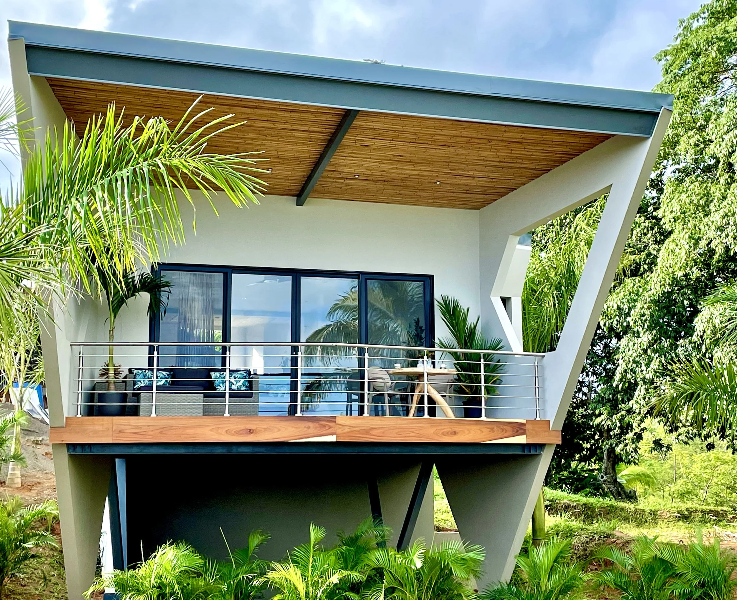 TOJI-bungalows-eco-retreat.jpg