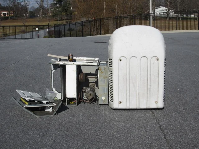 A/C Unit: 95 lbs