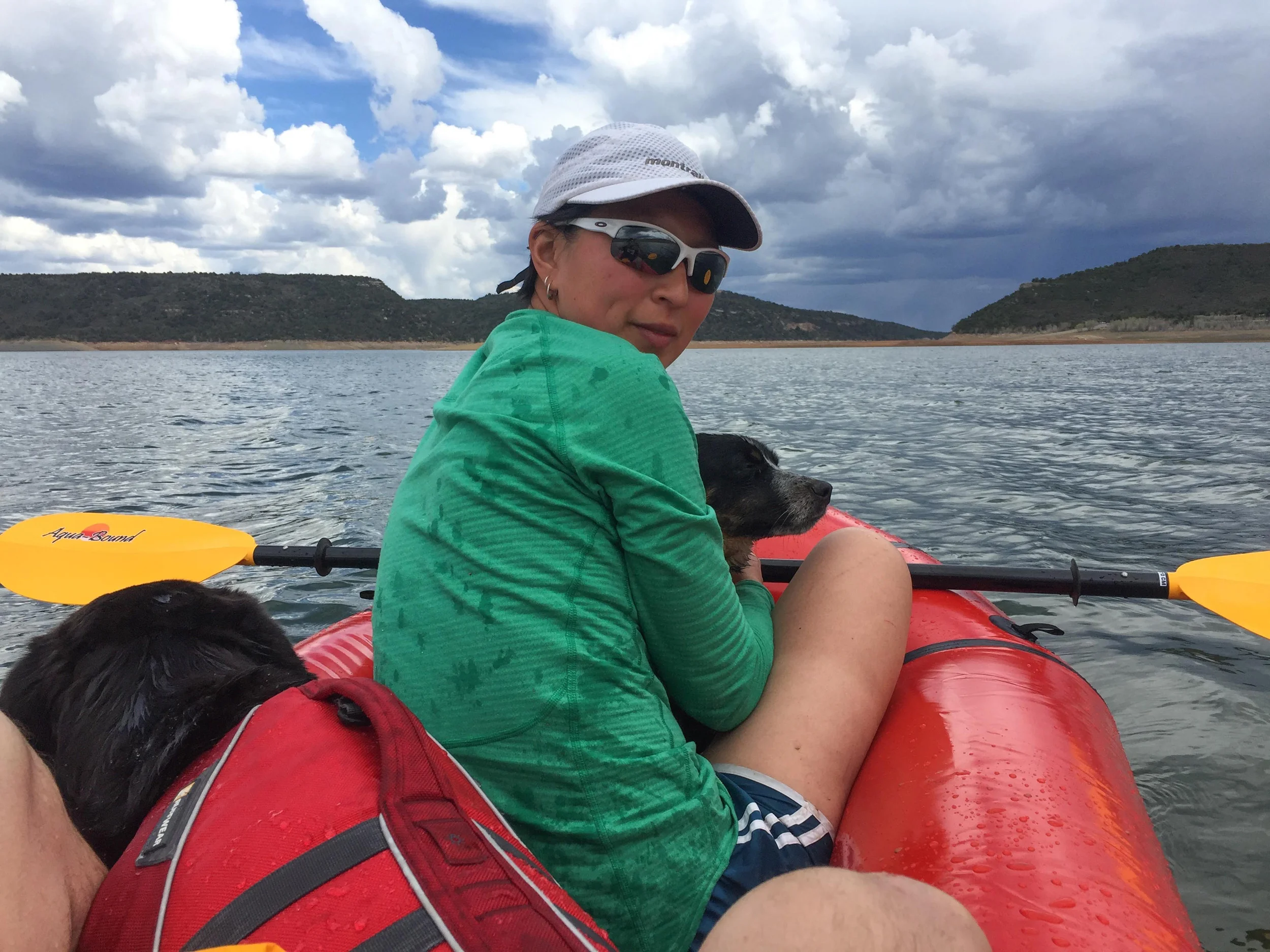 The four of us fits in the packraft.