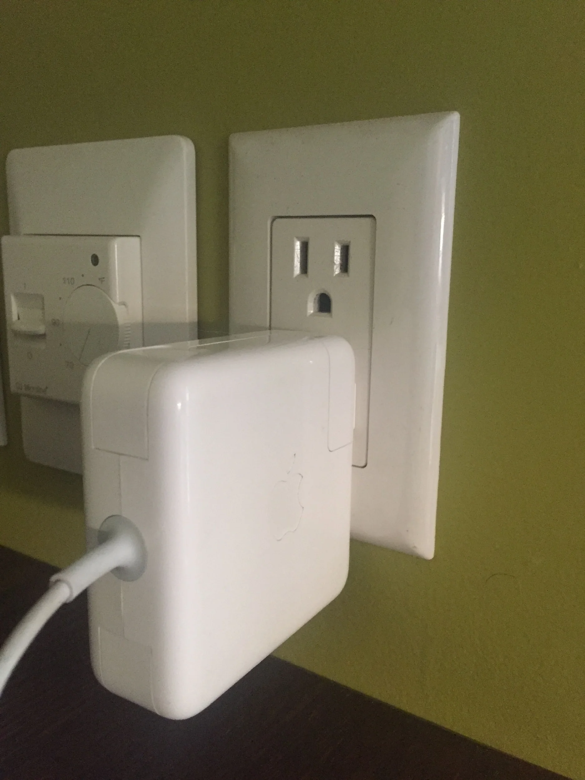 Typical "wall wart' behavior.