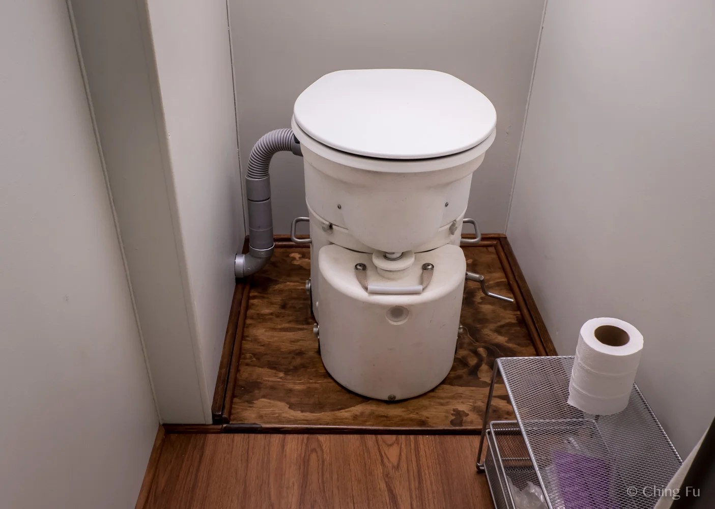 Why Your Composting Toilet Doesn't Actually Compost Poop — Live Small Ride Free Sustainable