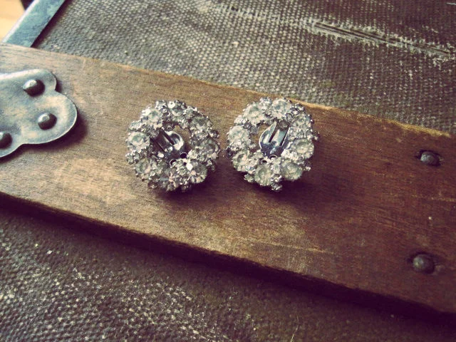 earings1.jpg