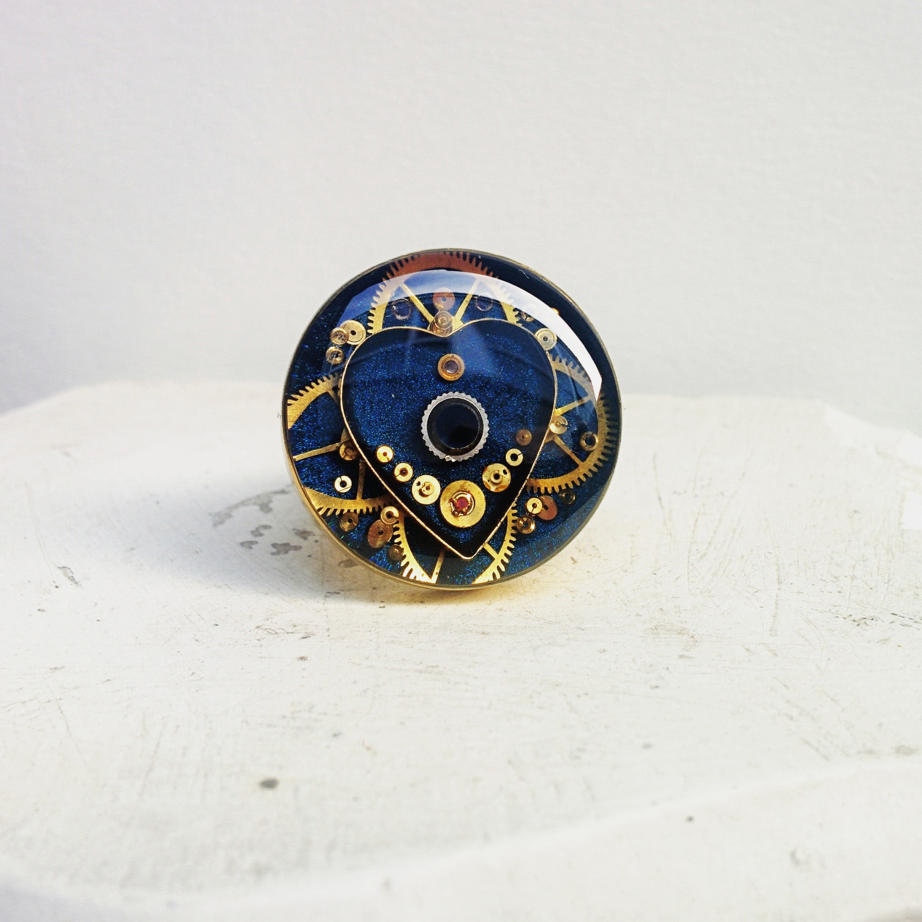 Six layer sapphire and golden watch part ring will make its debut at this show!