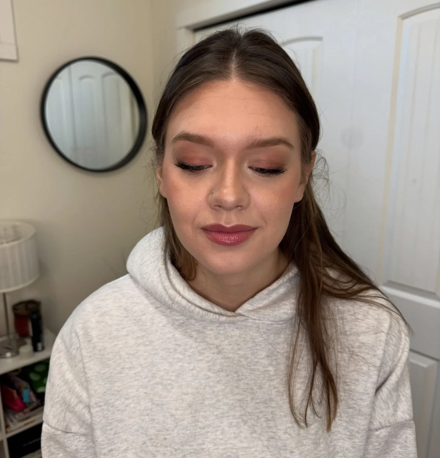 This beauty with some touches of pink. A perfect start to 2026! I am so excited to start 2026 with a touch of pink. 

#makeupguru #makeuplover #makeupstudio #makeuplooks #fsjmakeupartist

makeupguru makeuplover makeupstudio makeuplooks beautyaddict b