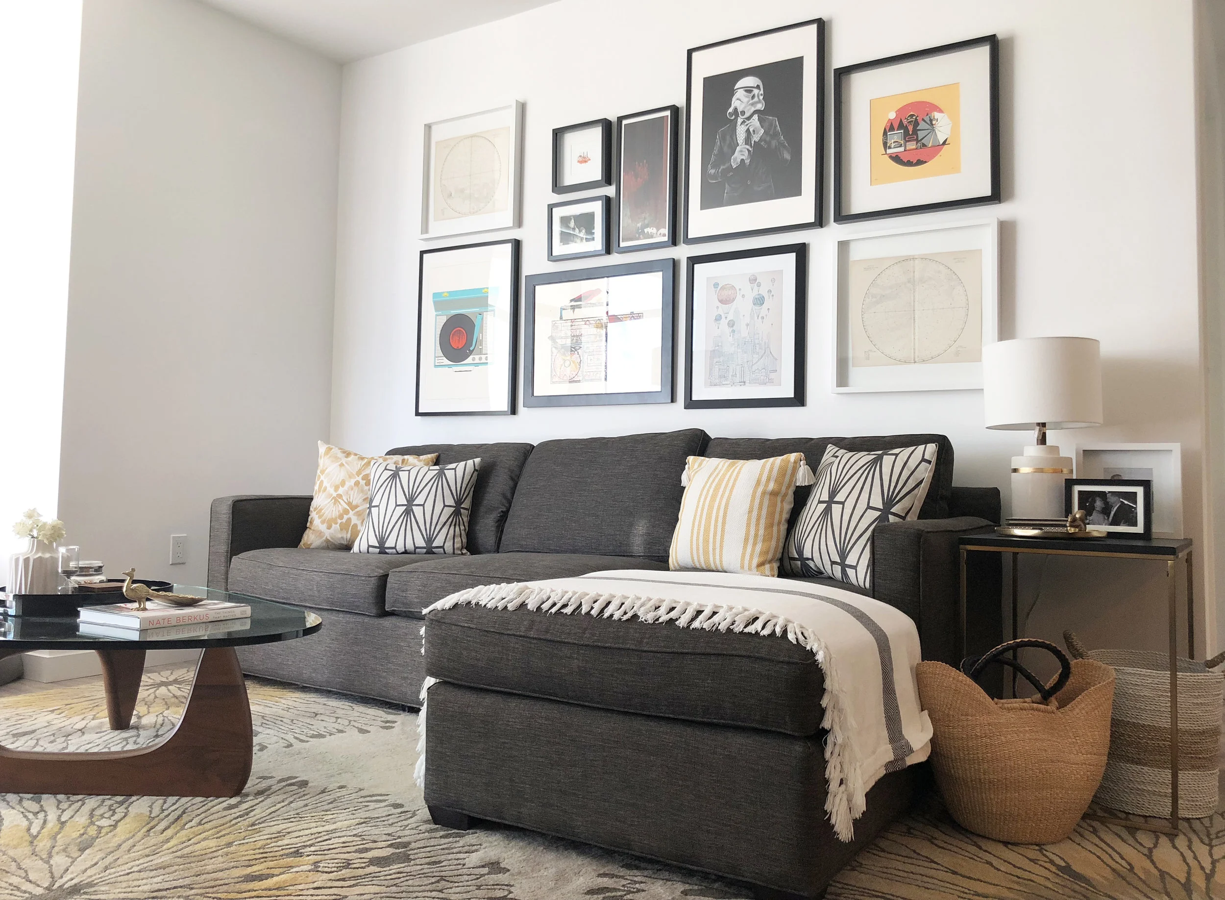 Living Room 1.jpg