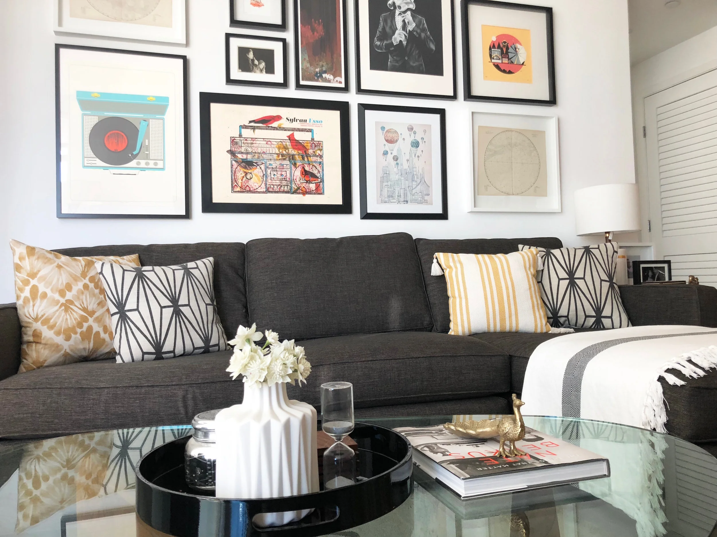 Living Room 2.jpg