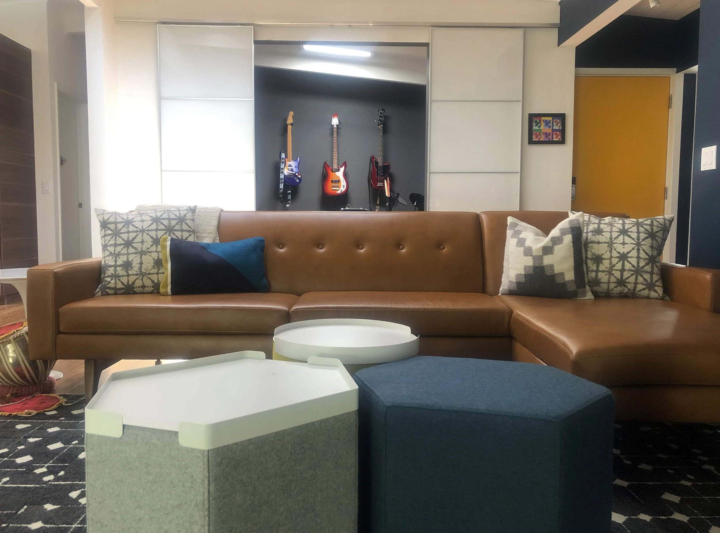 Living Room 1.jpg