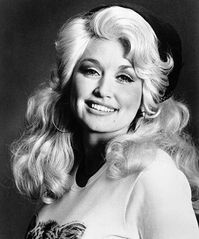 💕🦋&rdquo;I will always love you.&rdquo; Happy Birthday, Dolly! 
This year I celebrate you today with our kickoff to 2018 AlmaDiem Team Meeting. And tomorrow, my dream come true as I help launch a HUGE project at your resort DreamMore. (More details