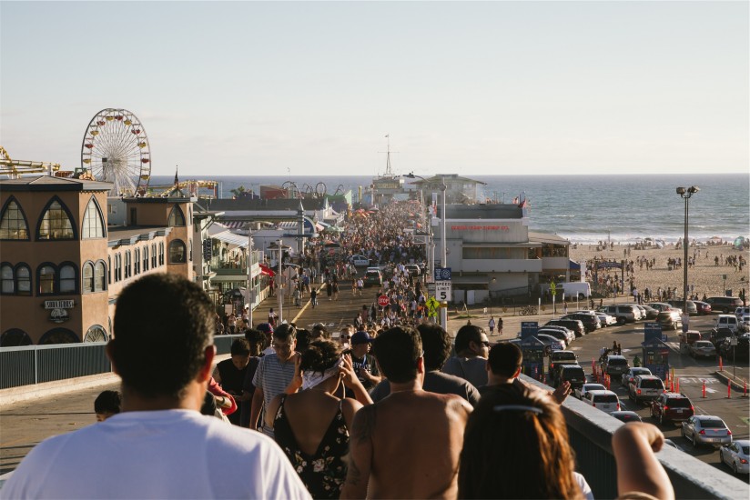 crowd-event-fair-4124-824x550.jpeg