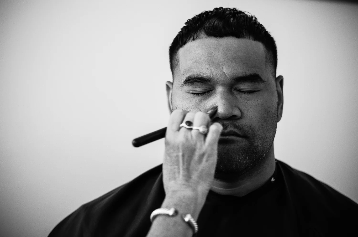 Commercial Shoot: Behind scenes royal farms Haloti Ngata