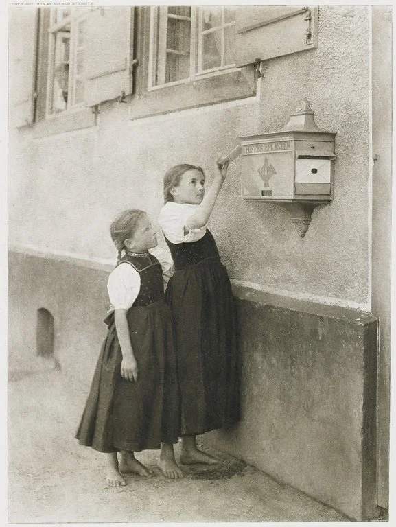 Alfred Stieglitz, The Letter Box, 1894
