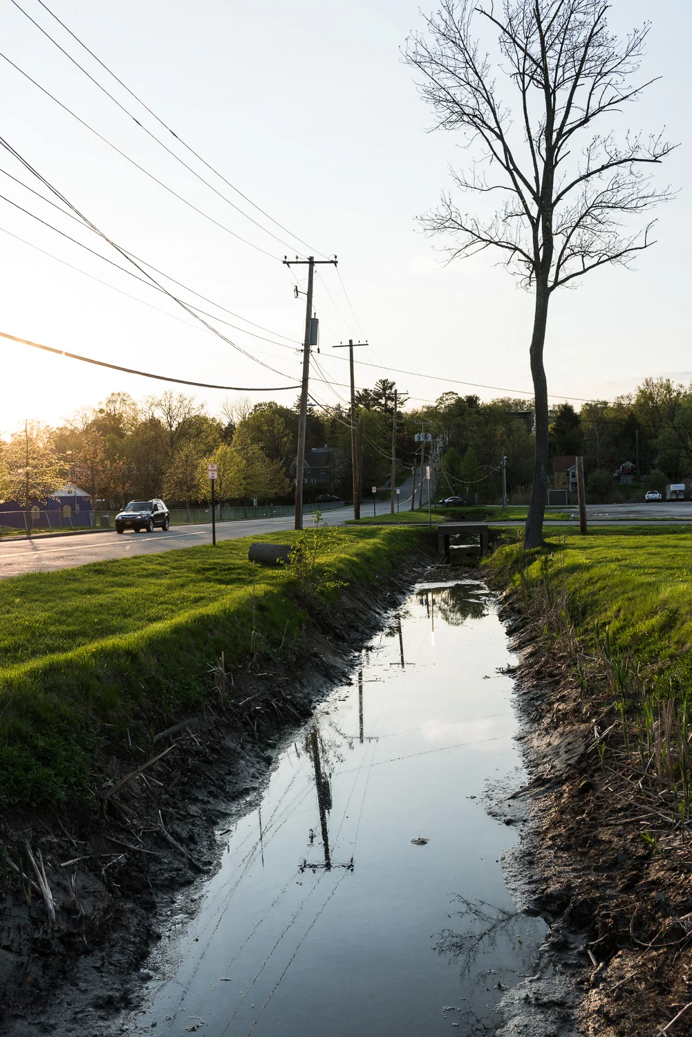 Goshen, NY, April, 2017. © harlan erskine.