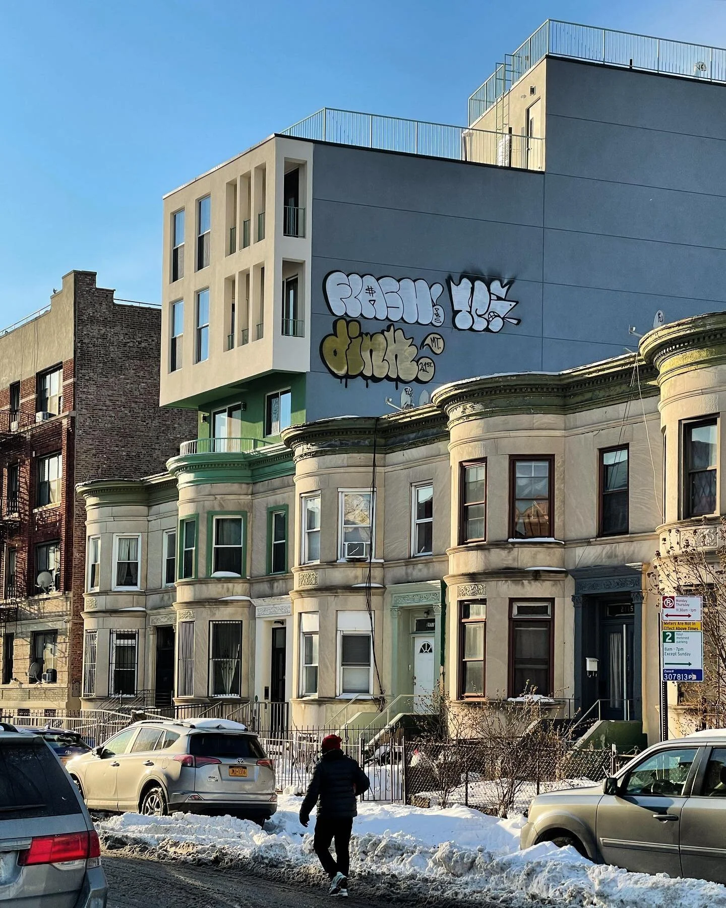 What is this #architecture called? #mashup #postmodern? What do you think? 
.
#flatbush #brooklyn #newyork