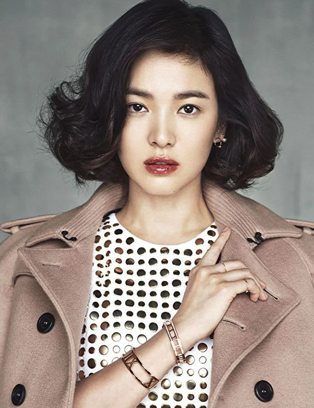 Song Hye Kyo in October's Harpers Bazaar via Couch & Kimchi