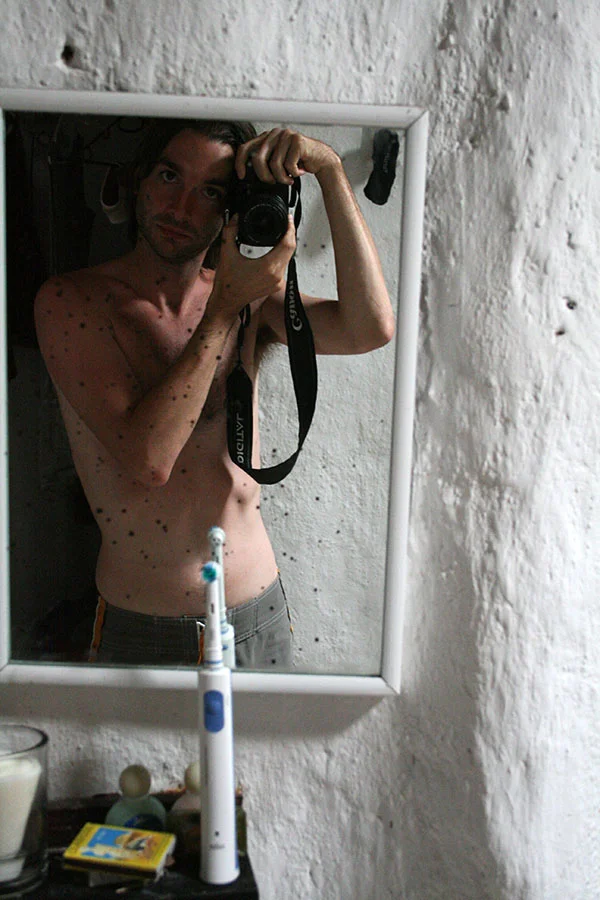  Bio Selbstportrait mit Zahnbürste, Tulum - Mexiko, Juli 2009 