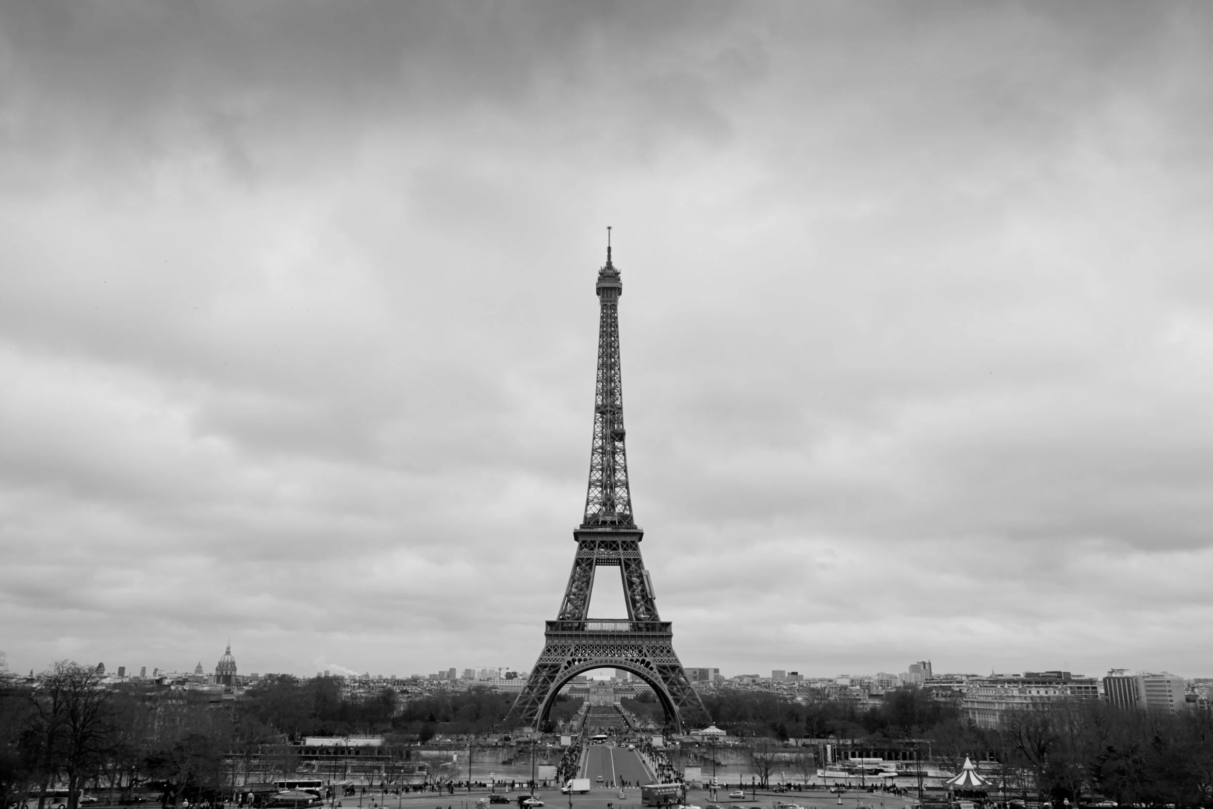 paris eiffel.jpg