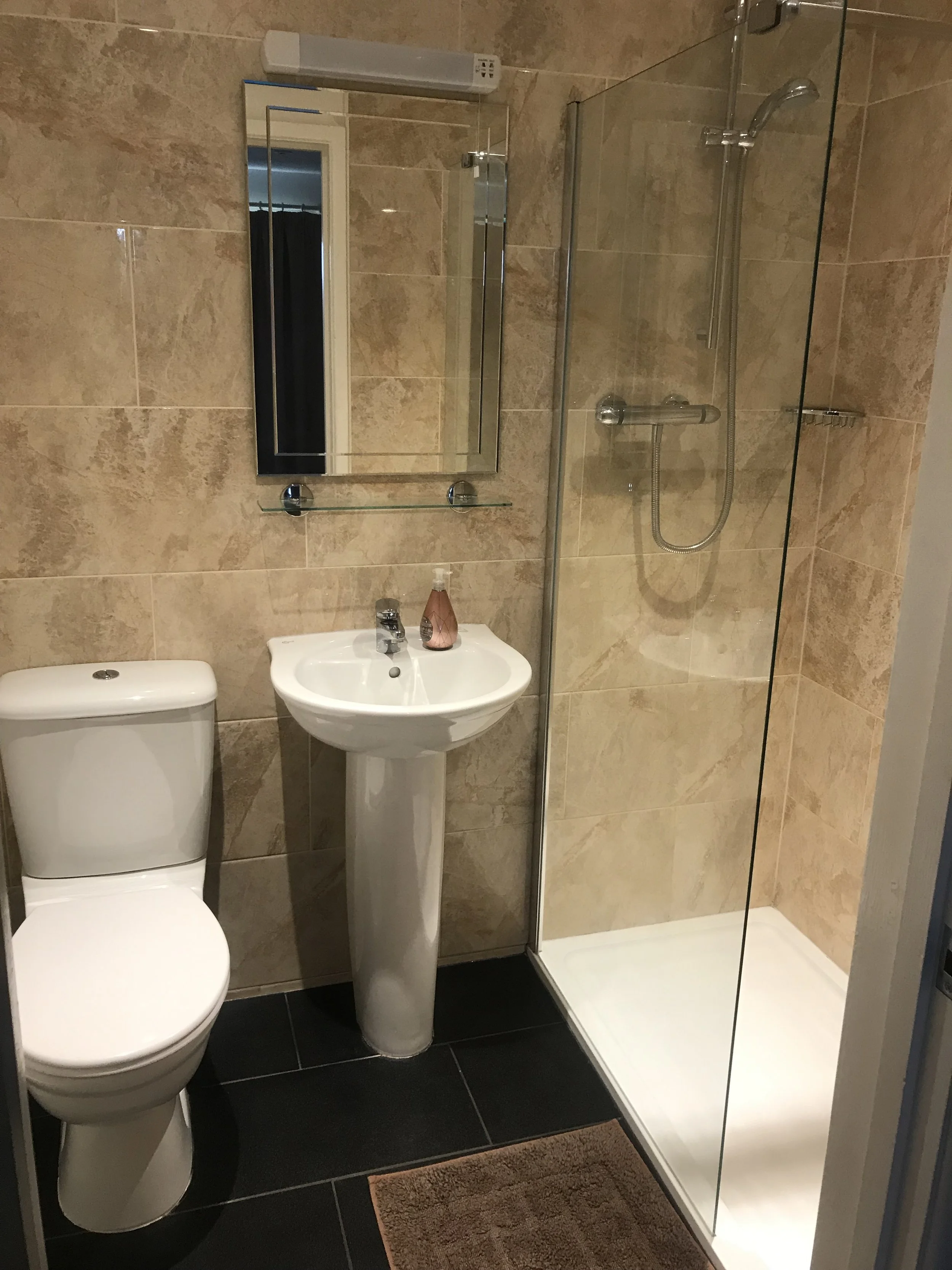 bathroom 1.JPG