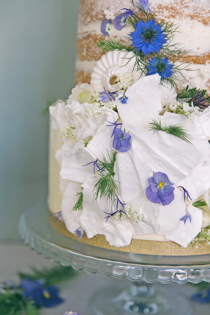 sea-shore-wedding-theme-stylist-nancy-straughan-edible-flower-naked-cake.jpg